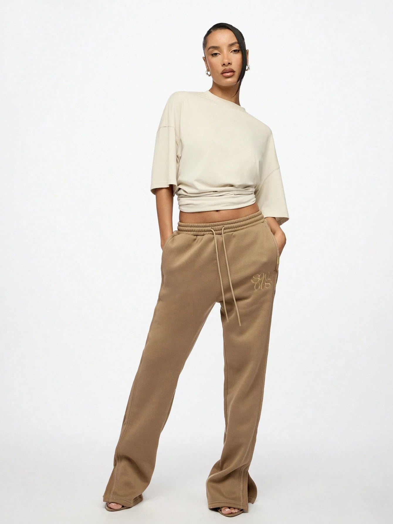 SUMWON WOMEN Flare Fit joggingbroek met zijsplit