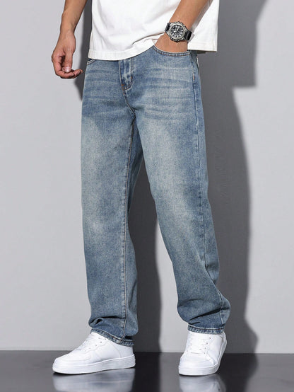 Manfinity RivetRise Herenjeans met versleten wassing