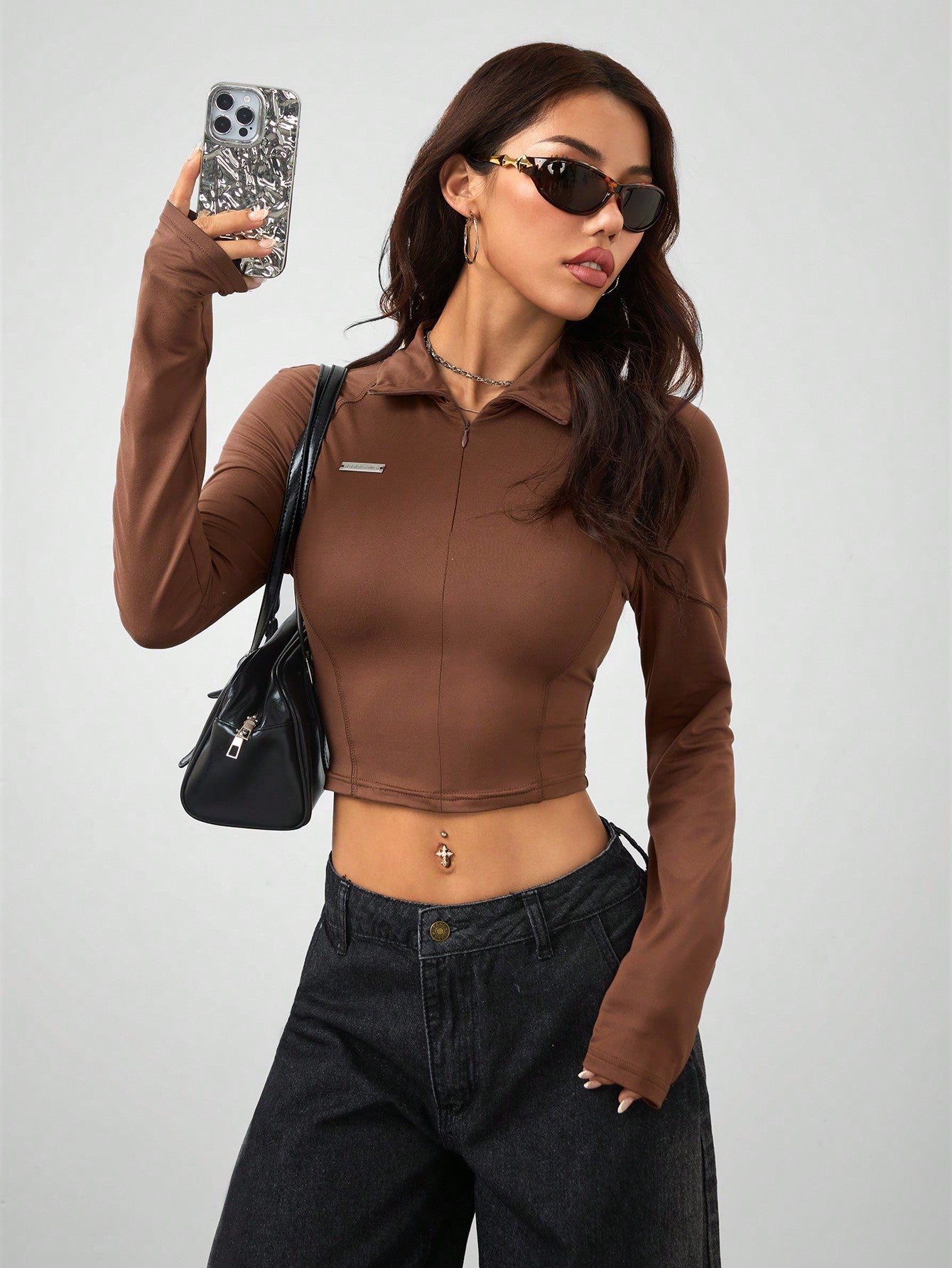 Coolane Dames T-shirt met gestikte raglanmouwen, asymmetrische zoom, slim fit en opstaande kraag